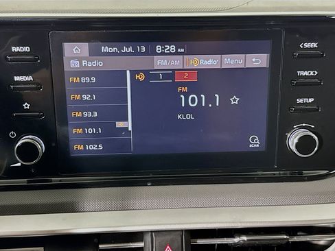 Used 2021 Kia K5 LXS FWD image 16