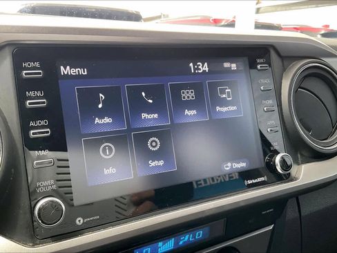 Used 2022 Toyota Tacoma SR5 RWD image 30