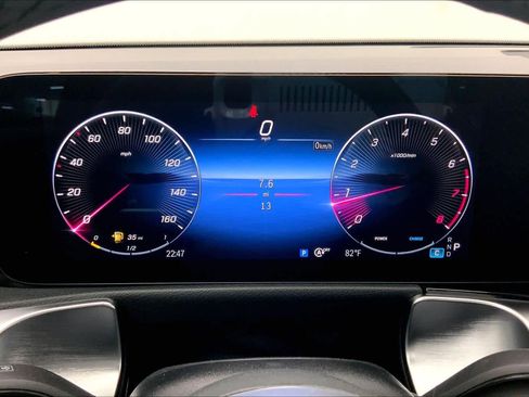 New 2026 Mercedes-Benz GLB 250 image 23
