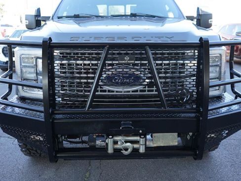 Used 2018 Ford F250 Platinum w/ Platinum Ultimate Package AWD/4WD image 11