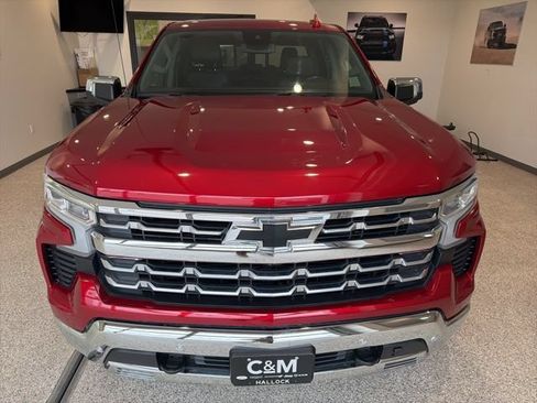 Used 2024 Chevrolet Silverado 1500 LTZ AWD/4WD image 2