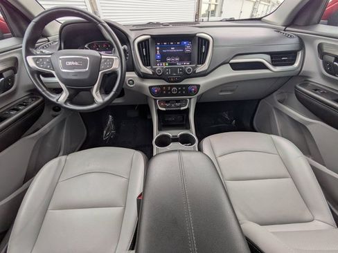 Used 2022 GMC Terrain SLT image 13