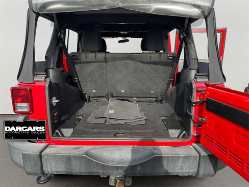 Used 2017 Jeep Wrangler Unlimited Sport w/ Connectivity Group image 14