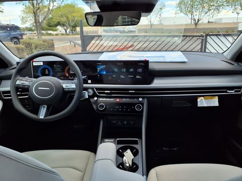 Used 2025 Hyundai Sonata SEL image 10