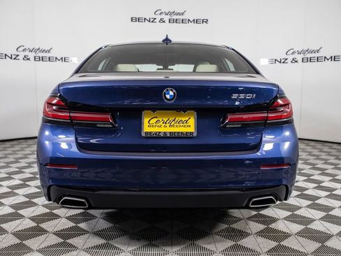 Used 2023 BMW 530i w/ Premium Package RWD image 4