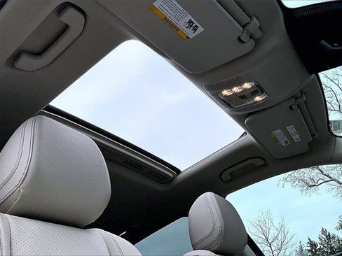 Used 2025 Mercedes-Benz GLE 350 4MATIC image 30