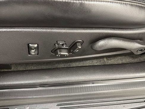 Used 2004 Chevrolet SSR w/ Preferred Equipment Group image 14