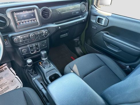 Used 2022 Jeep Wrangler Unlimited Sport AWD/4WD image 25