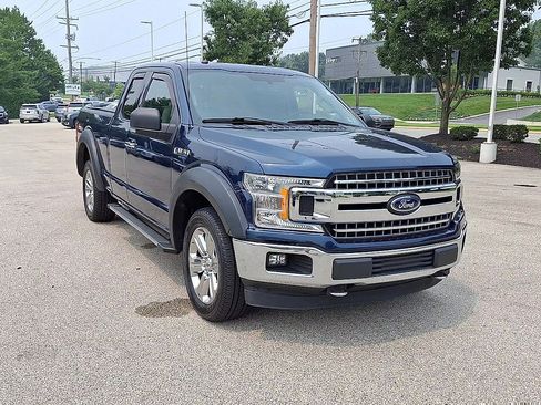 Used 2018 Ford F150 XLT w/ Equipment Group 301A Mid AWD/4WD image 3