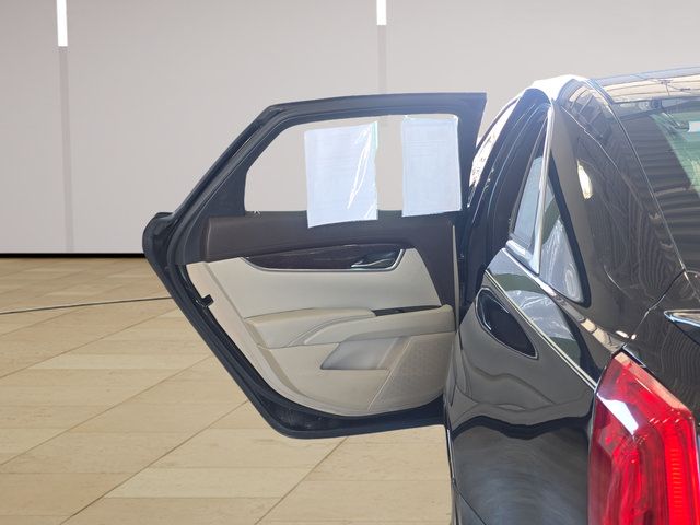 Used 2013 Cadillac XTS Luxury FWD image 24