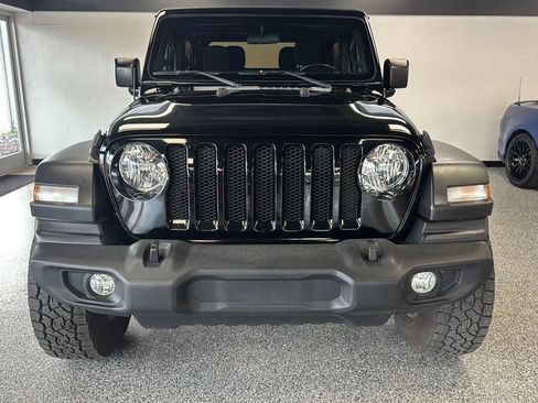 Used 2019 Jeep Wrangler Sport AWD/4WD image 8