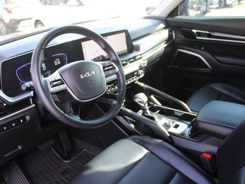 Used 2025 Kia Telluride S image 23