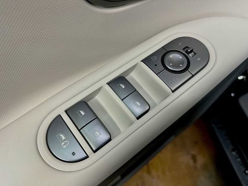 New 2026 Hyundai Ioniq 5 SE RWD image 15
