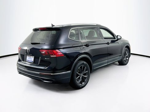 Used 2023 Volkswagen Tiguan SE AWD/4WD image 5