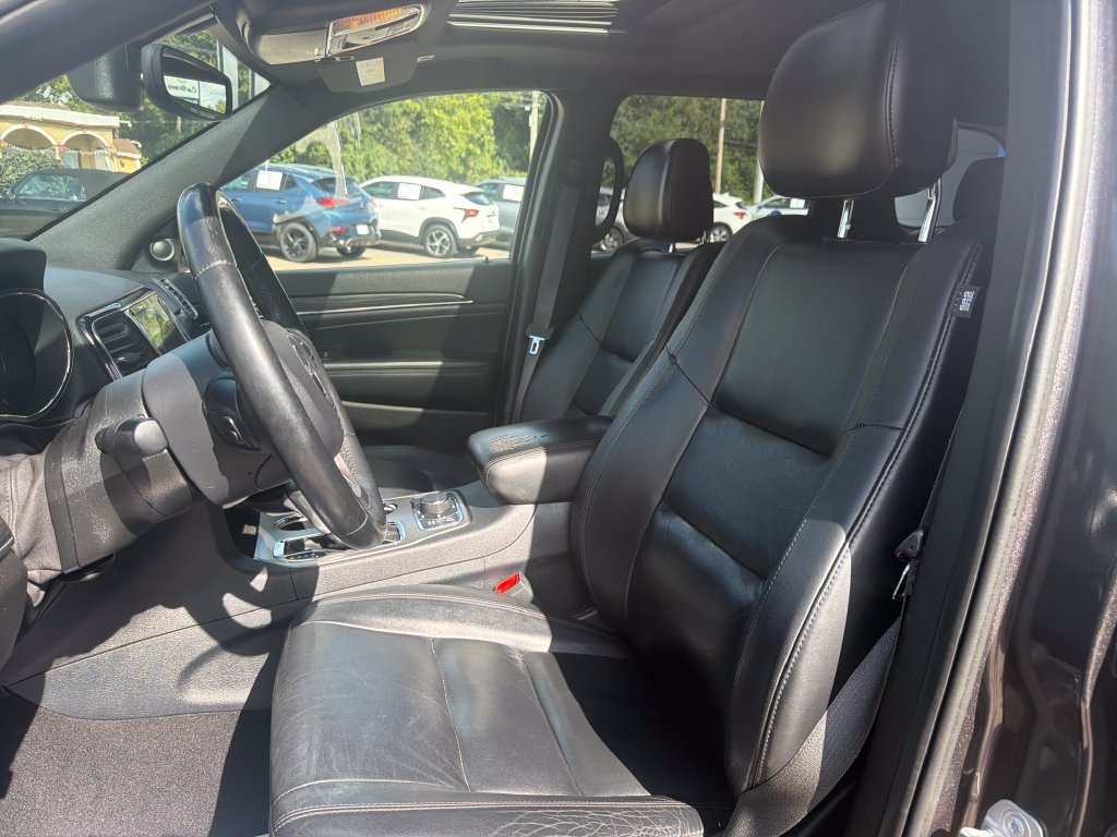 Used 2019 Jeep Grand Cherokee Limited AWD/4WD image 9