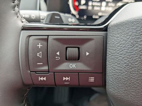 New 2026 Nissan Pathfinder SL AWD/4WD image 13