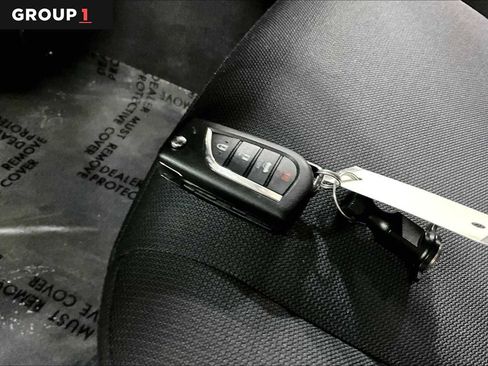 Used 2025 Toyota Corolla LE image 15