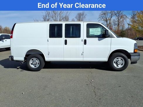 New 2025 Chevrolet Express 2500 w/ Driver Convenience Package image 33