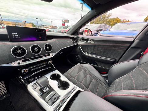 Used 2023 Kia Stinger GT2 image 19