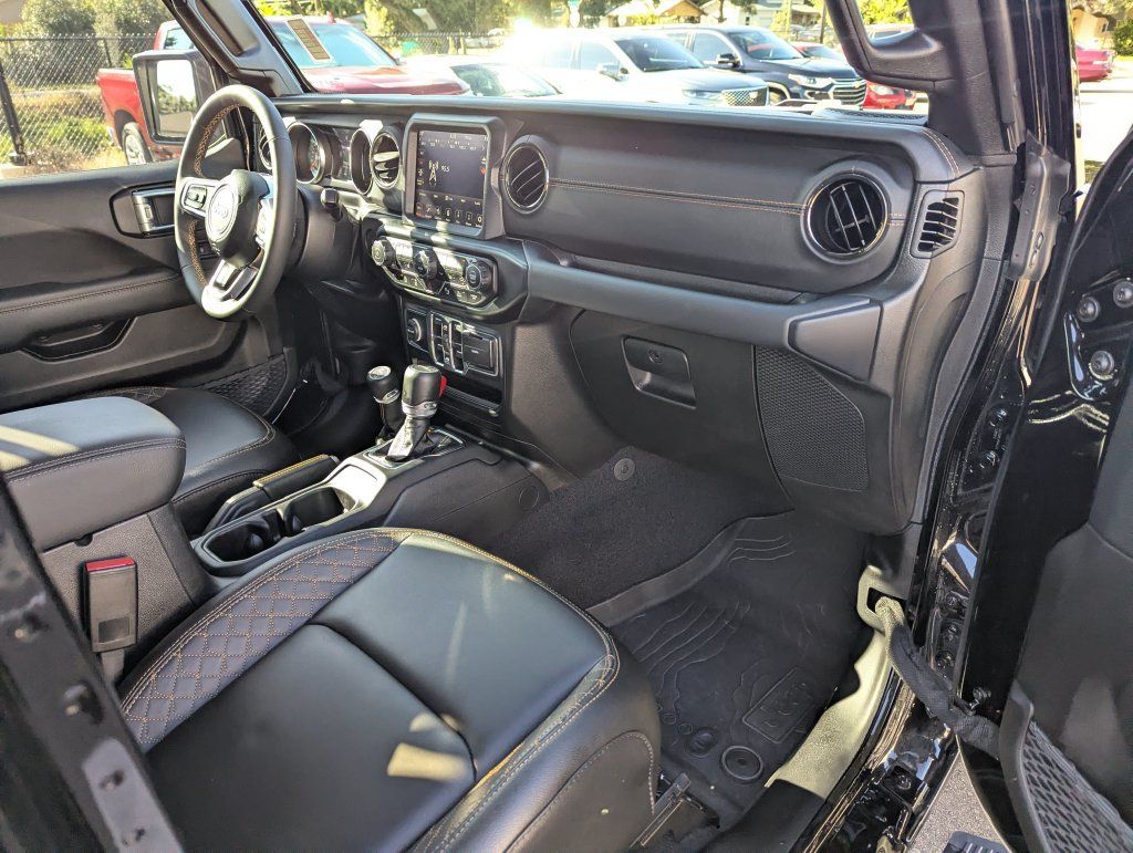 Used 2023 Jeep Gladiator Overland AWD/4WD image 34