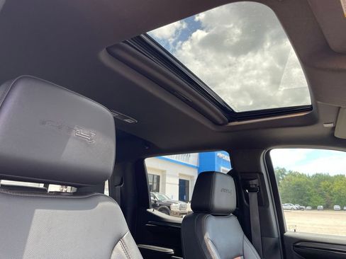 Used 2023 GMC Sierra 1500 AT4 w/ AT4 Preferred Package AWD/4WD image 37