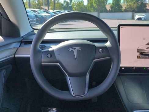 Used 2023 Tesla Model 3 Standard Range image 16