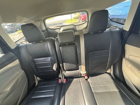Used 2014 Ford Escape SE w/ Equipment Group 201A FWD image 9