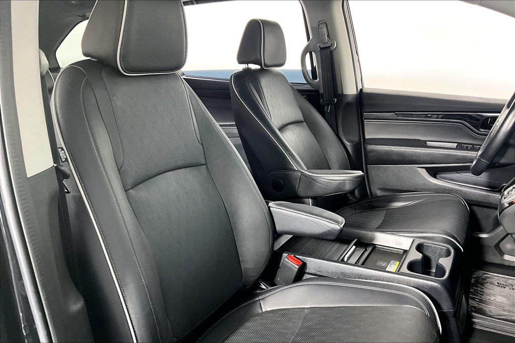 Used 2023 Honda Odyssey Elite image 7