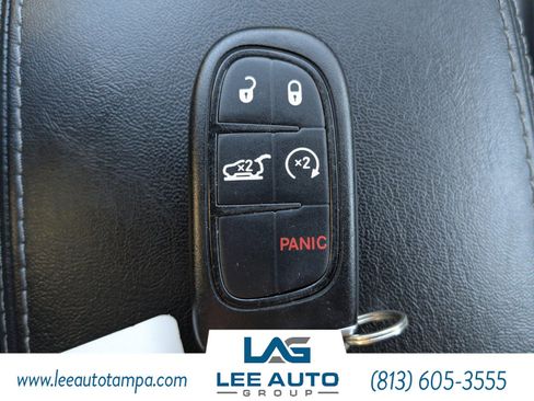 Used 2019 Jeep Cherokee Limited w/ Technology Group image 32