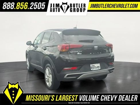 Used 2025 Buick Encore GX Preferred AWD/4WD image 2