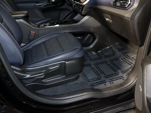 Used 2023 Chevrolet Bolt EUV Premier w/ Sun & Sound Package image 37