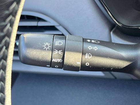 Used 2021 Subaru Outback Premium image 18