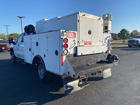 Used 2023 Chevrolet Silverado 3500 W/T w/ WT Convenience Package image 5