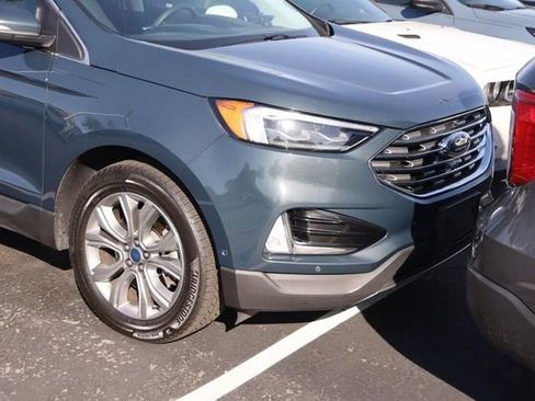Certified 2019 Ford Edge Titanium w/ Equipment Group 301A AWD/4WD image 2