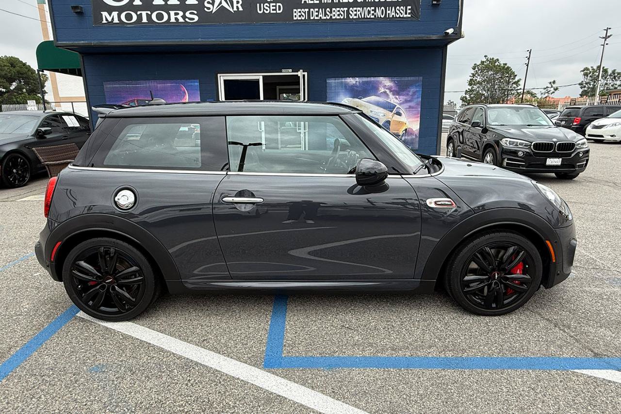 Used 2019 MINI Cooper John Cooper Works w/ Premium Package FWD image 5