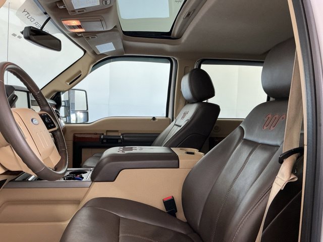 Used 2016 Ford F250 King Ranch w/ King Ranch Package AWD/4WD image 9