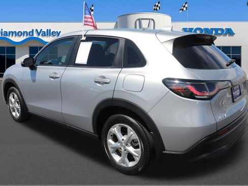 Used 2023 Honda HR-V LX image 4