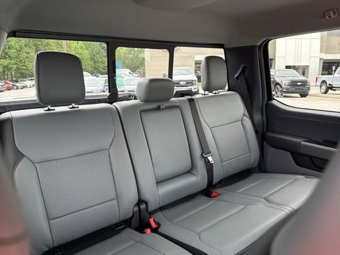 New 2025 Ford F150 Lariat w/ Equipment Group 501A Mid image 17