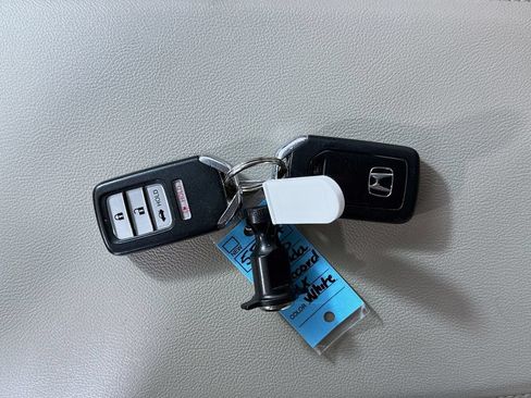 Used 2020 Honda Accord LX image 22