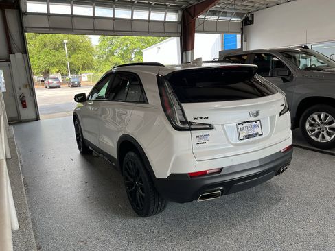 Used 2023 Cadillac XT4 Sport AWD/4WD image 6