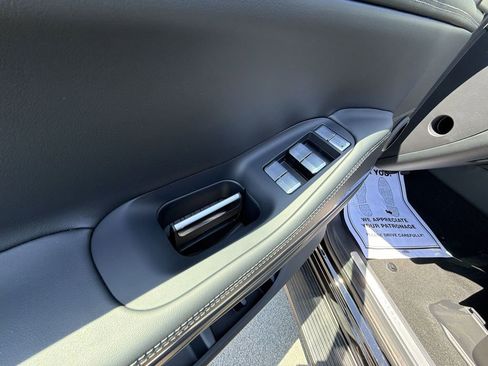 New 2026 Lincoln Navigator L Premier AWD/4WD image 13