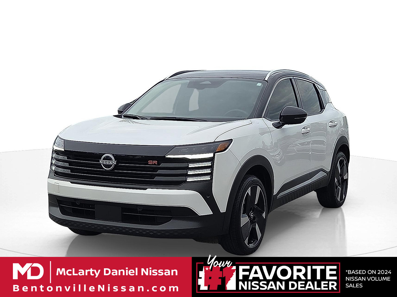 Used 2025 Nissan Kicks SR AWD/4WD image 2