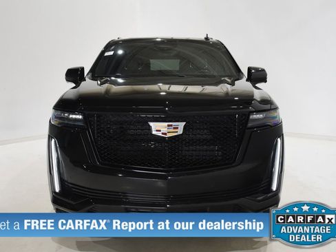 Used 2023 Cadillac Escalade Sport AWD/4WD image 2