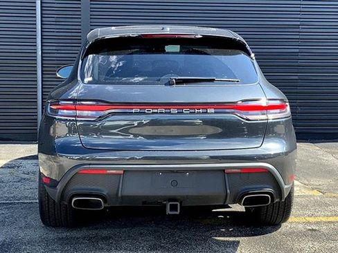 Used 2023 Porsche Macan image 9