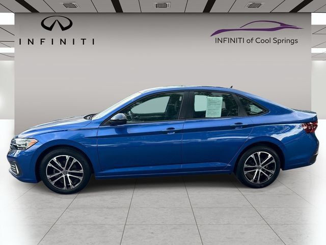 Used 2024 Volkswagen Jetta Sport FWD image 4