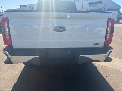 Used 2023 Ford F250 Lariat w/ Tremor Off-Road Package image 28