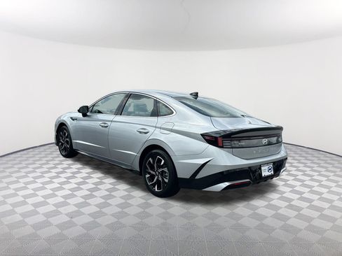 Used 2025 Hyundai Sonata SEL FWD image 7