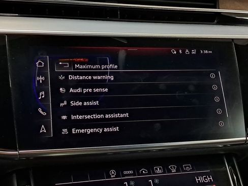 Used 2021 Audi A8 L 4.0T w/ Executive Plus Package image 40