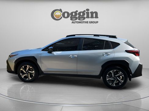 Used 2024 Subaru Crosstrek 2.0i Premium image 2