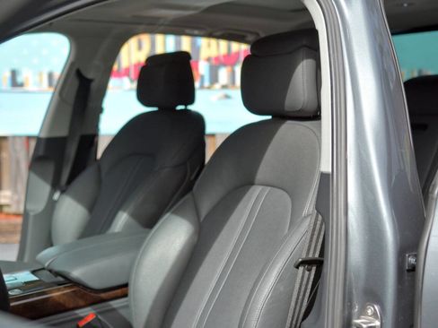 Used 2015 Audi A8 L 4.0T w/ Premium Package image 16